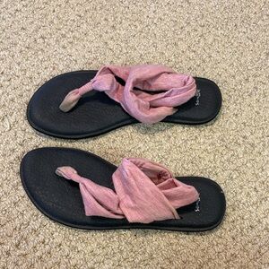 Sanuk Pink and Black Women's Sandals